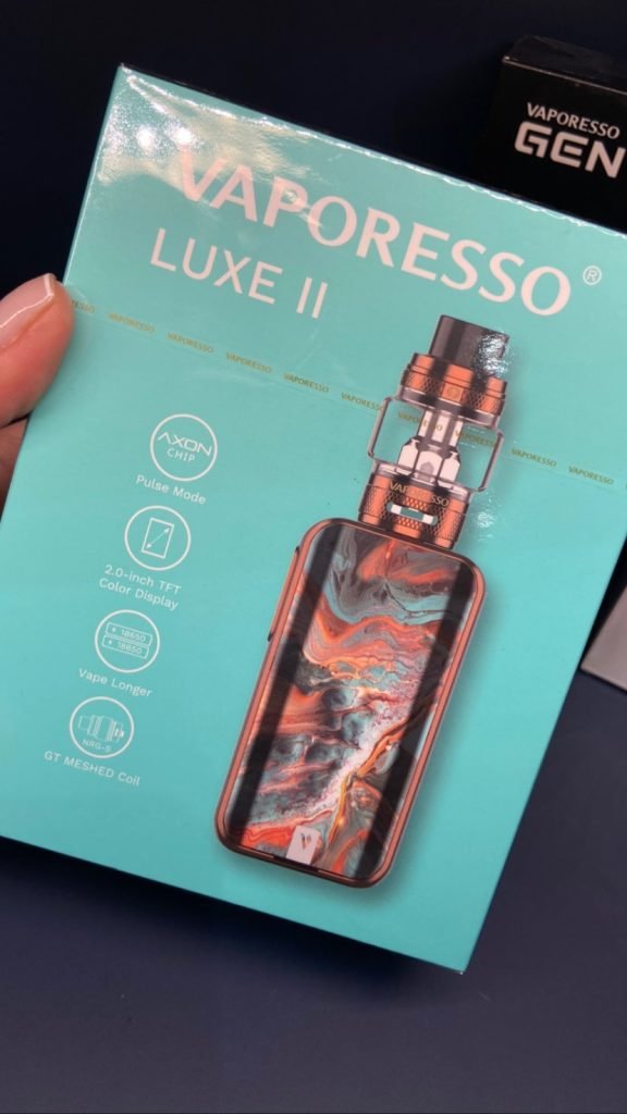 Vape recargable con líquido y batería USB
